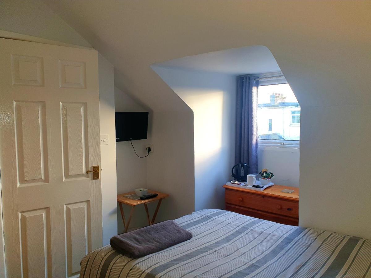 Barclay Guest House Пейнтон Экстерьер фото