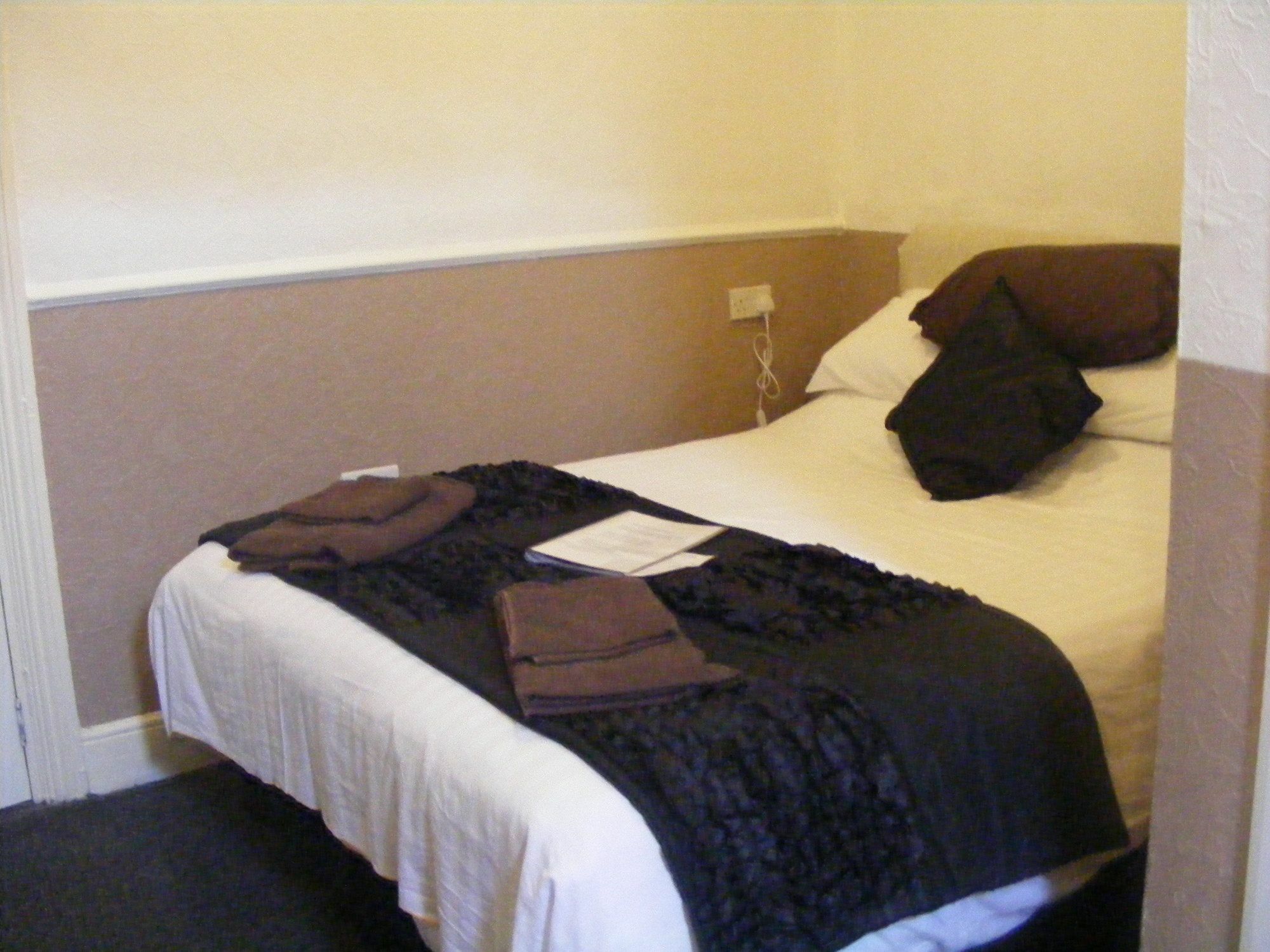 Barclay Guest House Пейнтон Экстерьер фото
